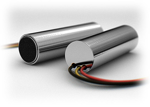 M-30 STELBERRY, высокочувствительный с автоматической регулировкой усиления. Глубина АРУ 45дБ. Акустическая дальность до 10 м. Диапазон частот 100-8300 Гц. Питание 7,5-16В/ 8мА, длина линии до 300м, габариты ?10х42мм